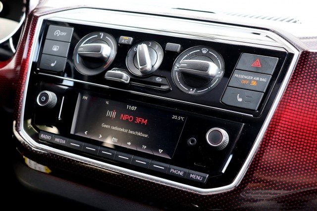 VOLKSWAGEN UP 1.0 TSI GTI - 116 pk **Pano / Dealeronderhouden / Stoelverwarming, Autobedrijf Ploemen Meerssen BV, Meerssen