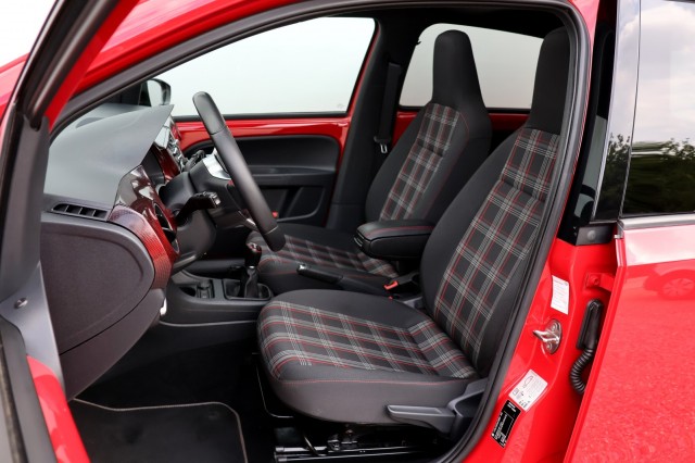 VOLKSWAGEN UP 1.0 TSI GTI - 116 pk **Pano / Dealeronderhouden / Stoelverwarming, Autobedrijf Ploemen Meerssen BV, Meerssen