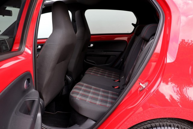 VOLKSWAGEN UP 1.0 TSI GTI - 116 pk **Pano / Dealeronderhouden / Stoelverwarming, Autobedrijf Ploemen Meerssen BV, Meerssen