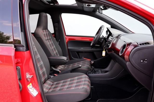 VOLKSWAGEN UP 1.0 TSI GTI - 116 pk **Pano / Dealeronderhouden / Stoelverwarming, Autobedrijf Ploemen Meerssen BV, Meerssen