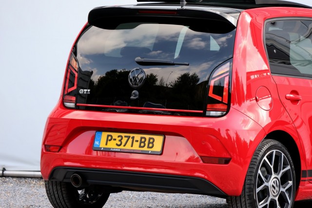 VOLKSWAGEN UP 1.0 TSI GTI - 116 pk **Pano / Dealeronderhouden / Stoelverwarming, Autobedrijf Ploemen Meerssen BV, Meerssen