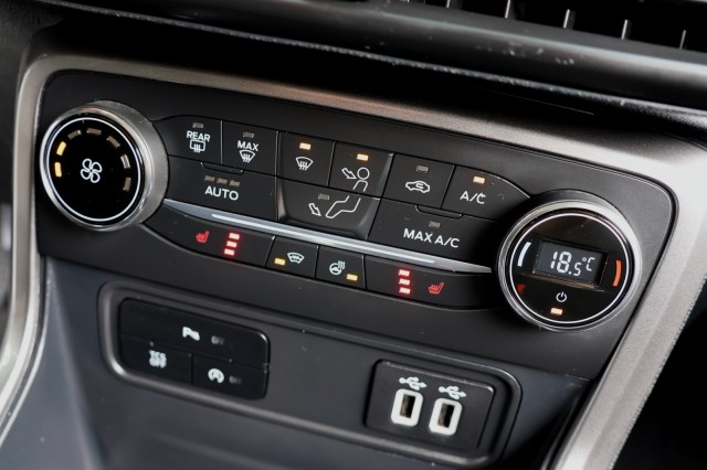 FORD ECOSPORT 1.0 EcoBoot Trend Ultimate - 125 pk **Navi / PDC / Climate, Autobedrijf Ploemen Meerssen BV, Meerssen