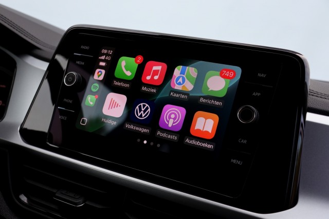 VOLKSWAGEN T-ROC 1.5 TSI DSG Life - 150 pk **Carplay / Led / ACC, Autobedrijf Ploemen Meerssen BV, Meerssen