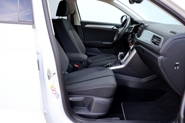 VOLKSWAGEN T-ROC 1.5 TSI DSG Life - 150 pk **Carplay / Led / ACC, Autobedrijf Ploemen Meerssen BV, Meerssen