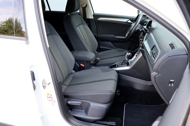 VOLKSWAGEN T-ROC 1.5 TSI DSG Life - 150 pk **Carplay / Led / ACC, Autobedrijf Ploemen Meerssen BV, Meerssen