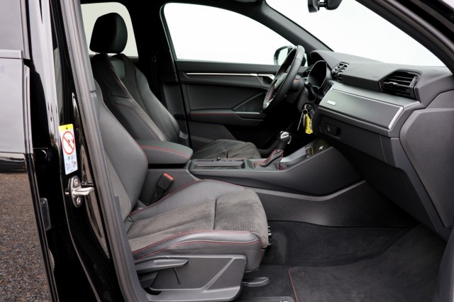 AUDI Q3 SPORTBACK 45 TFSIe S-Line - 245 pk **Trekhaak / Camera / Zwart optiek, Autobedrijf Ploemen Meerssen BV, Meerssen