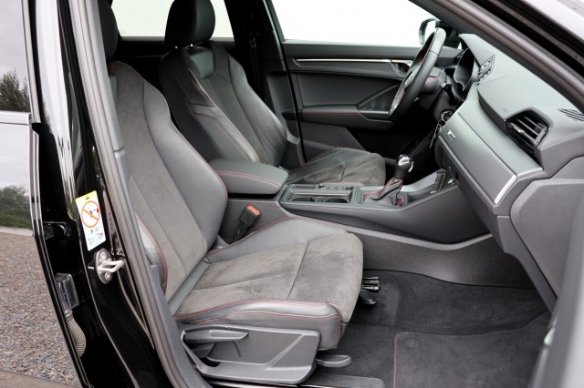 AUDI Q3 SPORTBACK 45 TFSIe S-Line - 245 pk **Trekhaak / Camera / Zwart optiek, Autobedrijf Ploemen Meerssen BV, Meerssen