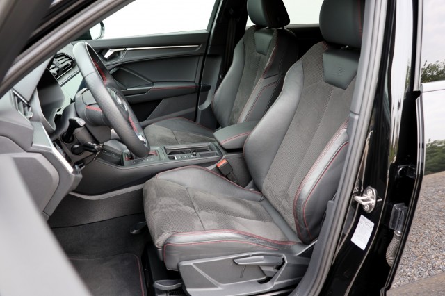 AUDI Q3 SPORTBACK 45 TFSIe S-Line - 245 pk **Trekhaak / Camera / Zwart optiek, Autobedrijf Ploemen Meerssen BV, Meerssen