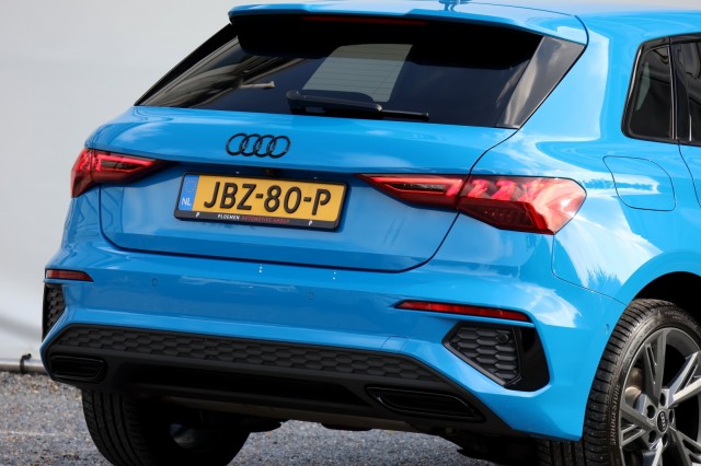 AUDI A3 Sportback 40 TFSIe S-Line - 204 pk **Bang Olufsen / Keyless / Camera, Autobedrijf Ploemen Meerssen BV, Meerssen