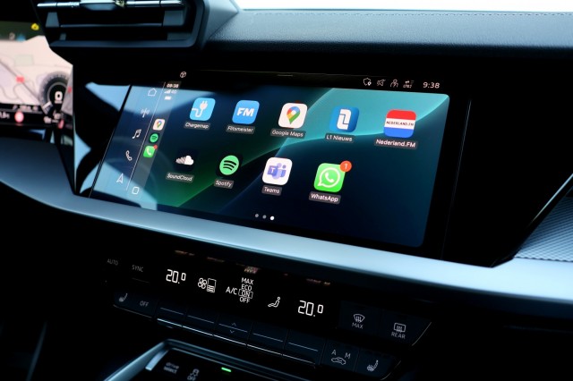 AUDI A3 Sportback 40 TFSIe S-Line - 204 pk **Bang Olufsen / Keyless / Camera, Autobedrijf Ploemen Meerssen BV, Meerssen