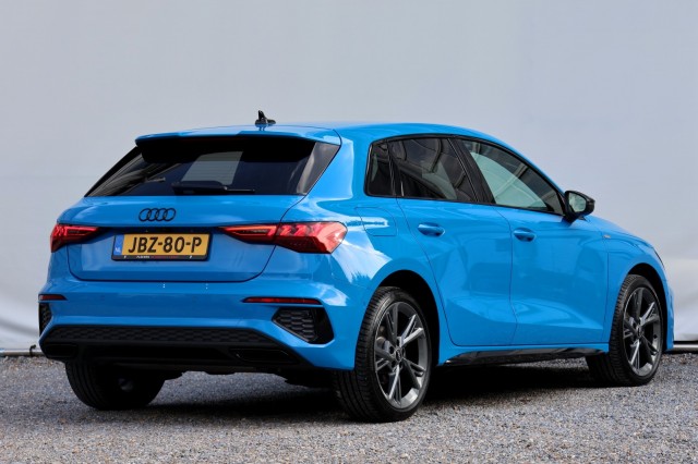 AUDI A3 Sportback 40 TFSIe S-Line - 204 pk **Bang Olufsen / Keyless / Camera, Autobedrijf Ploemen Meerssen BV, Meerssen