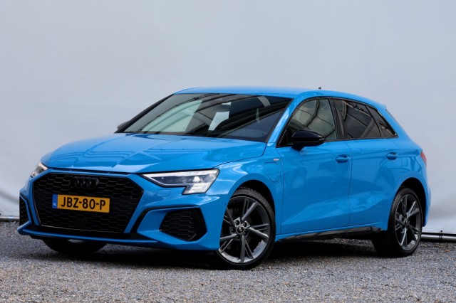 AUDI A3 Sportback 40 TFSIe S-Line - 204 pk **Bang Olufsen / Keyless / Camera, Autobedrijf Ploemen Meerssen BV, Meerssen