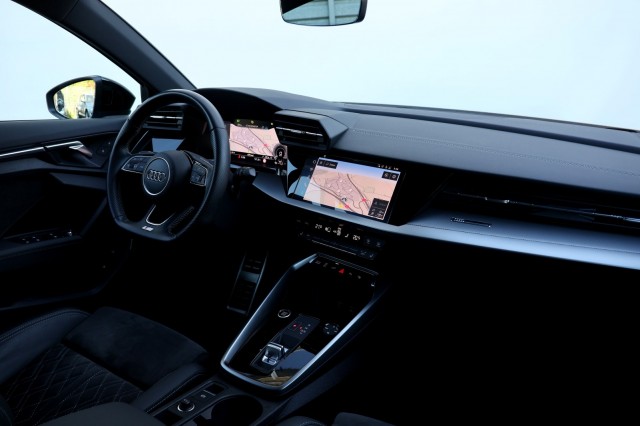 AUDI A3 Sportback 40 TFSIe S-Line - 204 pk **Bang Olufsen / Keyless / Camera, Autobedrijf Ploemen Meerssen BV, Meerssen
