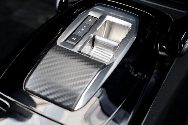 PEUGEOT 208 1.2 PureTech Allure - 101 pk **Camera / Led / Carplay / Navi, Autobedrijf Ploemen Meerssen BV, Meerssen