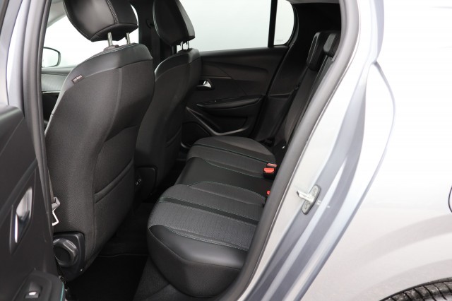 PEUGEOT 208 1.2 PureTech Allure - 101 pk **Camera / Led / Carplay / Navi, Autobedrijf Ploemen Meerssen BV, Meerssen