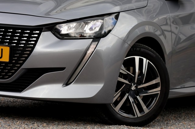 PEUGEOT 208 1.2 PureTech Allure - 101 pk **Camera / Led / Carplay / Navi, Autobedrijf Ploemen Meerssen BV, Meerssen