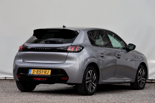 PEUGEOT 208 1.2 PureTech Allure - 101 pk **Camera / Led / Carplay / Navi, Autobedrijf Ploemen Meerssen BV, Meerssen