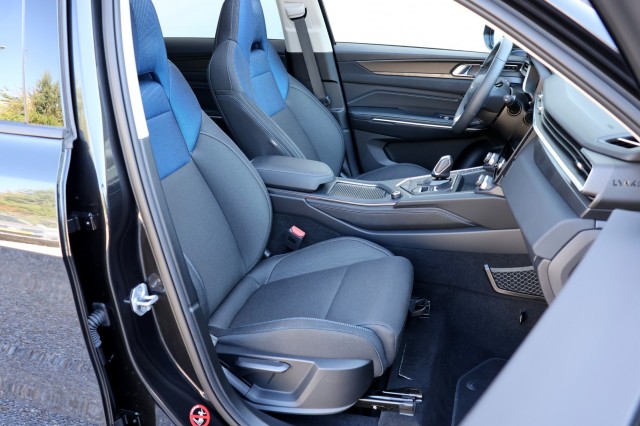 LYNK EN CO 01 1.5 Plug-in Hybrid - 261 pk **Pano / 360 camera / Memory stoel , Autobedrijf Ploemen Meerssen BV, Meerssen