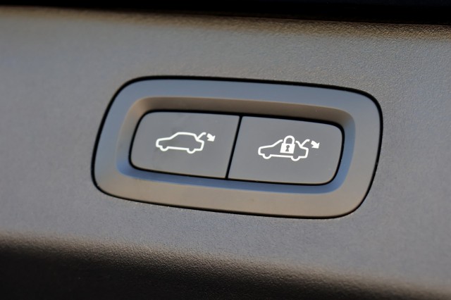 LYNK EN CO 01 1.5 Plug-in Hybrid - 261 pk **Pano / 360 camera / Memory stoel , Autobedrijf Ploemen Meerssen BV, Meerssen