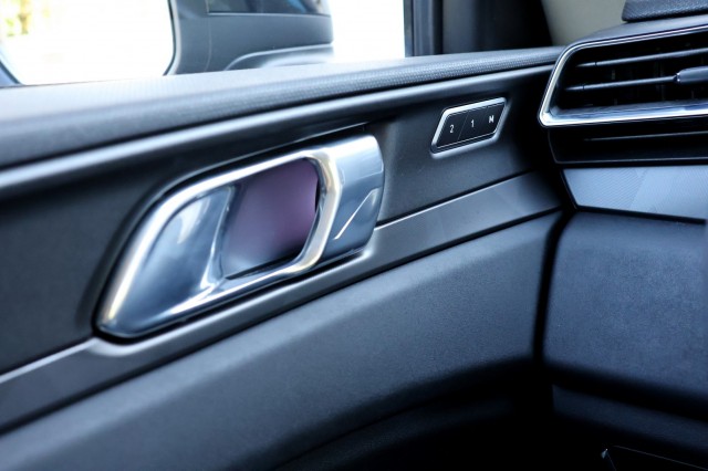 LYNK EN CO 01 1.5 Plug-in Hybrid - 261 pk **Pano / 360 camera / Memory stoel , Autobedrijf Ploemen Meerssen BV, Meerssen