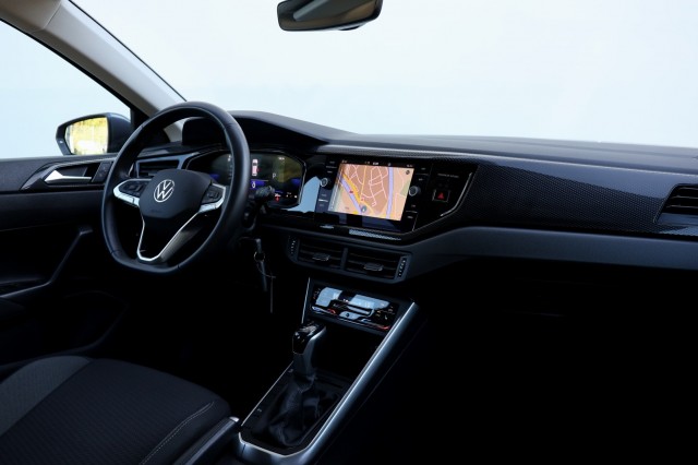 VOLKSWAGEN POLO 1.0 TSI DSG Life Business - 95 pk **Camera / Carplay, Autobedrijf Ploemen Meerssen BV, Meerssen