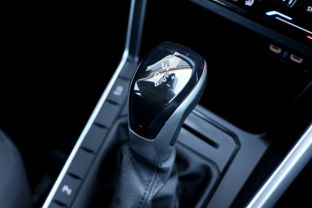 VOLKSWAGEN POLO 1.0 TSI DSG Life Business - 95 pk **Camera / Carplay, Autobedrijf Ploemen Meerssen BV, Meerssen