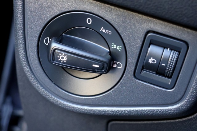 VOLKSWAGEN POLO 1.0 TSI DSG Life Business - 95 pk **Camera / Carplay, Autobedrijf Ploemen Meerssen BV, Meerssen