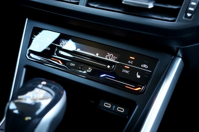 VOLKSWAGEN POLO 1.0 TSI DSG Life Business - 95 pk **Camera / Carplay, Autobedrijf Ploemen Meerssen BV, Meerssen