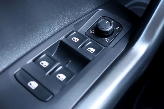 VOLKSWAGEN POLO 1.0 TSI DSG Life Business - 95 pk **Camera / Carplay, Autobedrijf Ploemen Meerssen BV, Meerssen