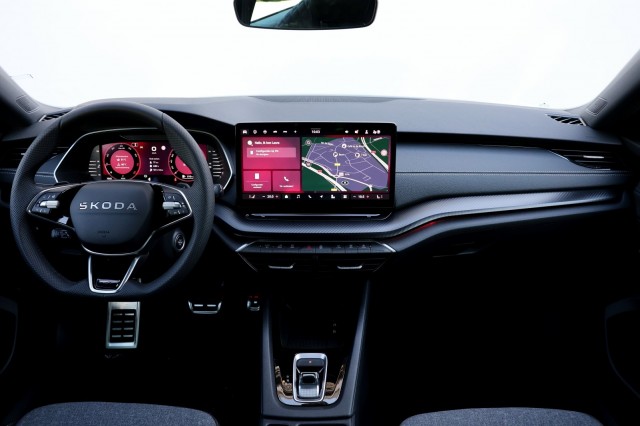 SKODA OCTAVIA Combi 1.5 TSI MHEV Sportline Business - 150 pk , Autobedrijf Ploemen Meerssen BV, Meerssen