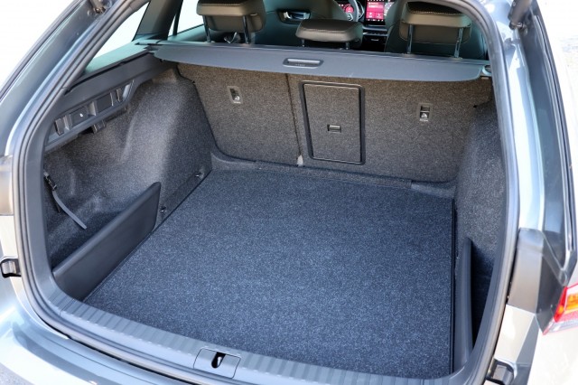 SKODA OCTAVIA Combi 1.5 TSI MHEV Sportline Business - 150 pk , Autobedrijf Ploemen Meerssen BV, Meerssen