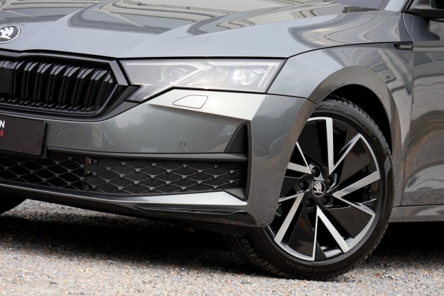 SKODA OCTAVIA Combi 1.5 TSI MHEV Sportline Business - 150 pk , Autobedrijf Ploemen Meerssen BV, Meerssen