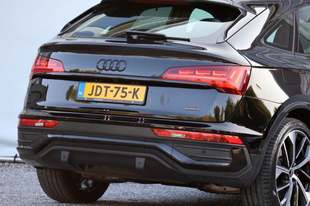 AUDI Q5 SPORTBACK 55 TFSIe S Edition Competition - 367 pk , Autobedrijf Ploemen Meerssen BV, Meerssen