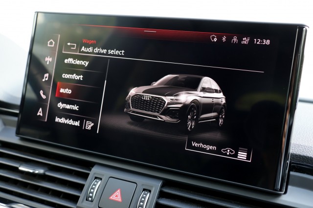 AUDI Q5 SPORTBACK 55 TFSIe S Edition Competition - 367 pk , Autobedrijf Ploemen Meerssen BV, Meerssen