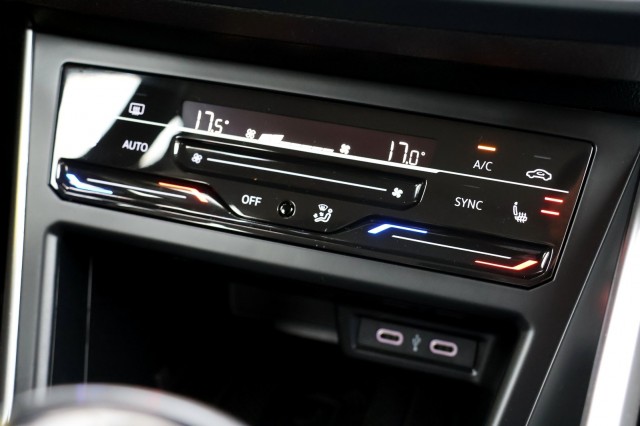 VOLKSWAGEN POLO 1.0 TSI Life Business - 95 pk, Autobedrijf Ploemen Meerssen BV, Meerssen