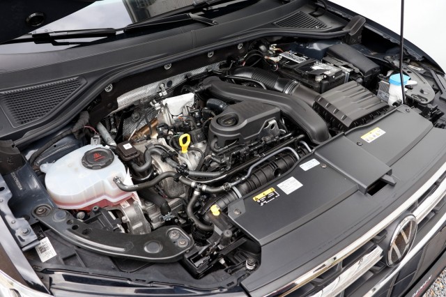 VOLKSWAGEN T-ROC 1.5 TSI DSG R-Line - 150 pk , Autobedrijf Ploemen Meerssen BV, Meerssen