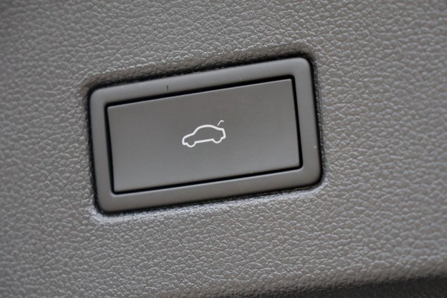 VOLKSWAGEN T-ROC 1.5 TSI DSG R-Line - 150 pk , Autobedrijf Ploemen Meerssen BV, Meerssen