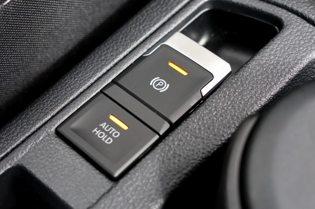 VOLKSWAGEN T-ROC 1.5 TSI DSG R-Line - 150 pk , Autobedrijf Ploemen Meerssen BV, Meerssen