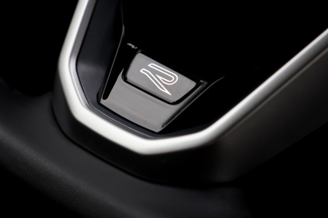 VOLKSWAGEN T-ROC 1.5 TSI DSG R-Line - 150 pk , Autobedrijf Ploemen Meerssen BV, Meerssen