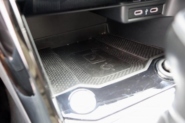 VOLKSWAGEN T-ROC 1.5 TSI DSG R-Line - 150 pk , Autobedrijf Ploemen Meerssen BV, Meerssen