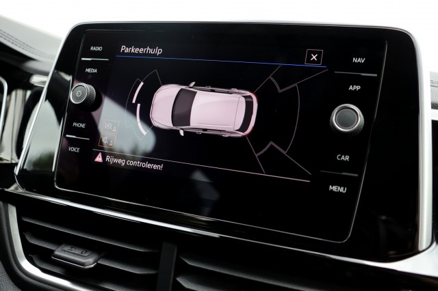 VOLKSWAGEN T-ROC 1.5 TSI DSG R-Line - 150 pk , Autobedrijf Ploemen Meerssen BV, Meerssen