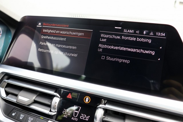 BMW 3-SERIE Touring 318i High Executive M Sport - 156 pk **Trekhaak / Camera, Autobedrijf Ploemen Meerssen BV, Meerssen