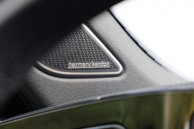 VOLKSWAGEN TIGUAN 1.5 eTSI R-Line - 150 pk **Pano / Harman Kardon / Area view, Autobedrijf Ploemen Meerssen BV, Meerssen