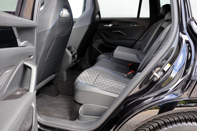 VOLKSWAGEN TIGUAN 1.5 eTSI R-Line - 150 pk **Pano / Harman Kardon / Area view, Autobedrijf Ploemen Meerssen BV, Meerssen