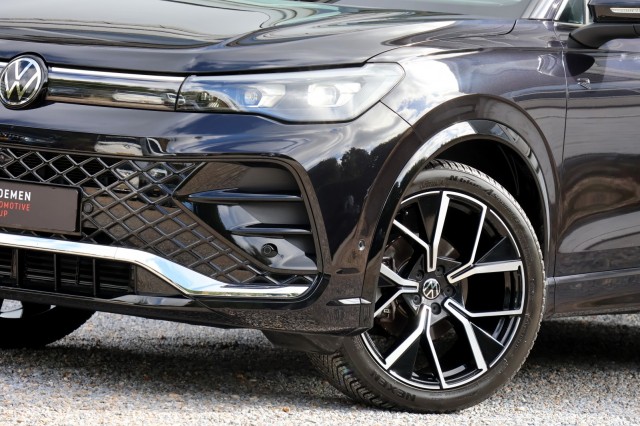 VOLKSWAGEN TIGUAN 1.5 eTSI R-Line - 150 pk **Pano / Harman Kardon / Area view, Autobedrijf Ploemen Meerssen BV, Meerssen