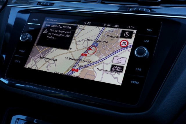 VOLKSWAGEN TIGUAN ALLSPACE 2.0 TSI 4 Motion Highline - 180 pk **Head up / Area View / Led, Autobedrijf Ploemen Meerssen BV, Meer