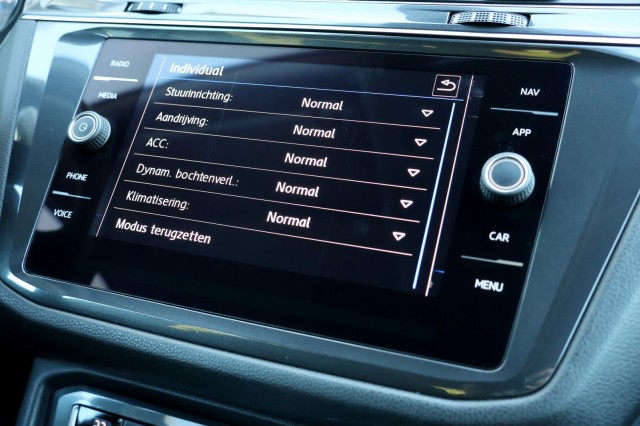 VOLKSWAGEN TIGUAN ALLSPACE 2.0 TSI 4 Motion Highline - 180 pk **Head up / Area View / Led, Autobedrijf Ploemen Meerssen BV, Meer