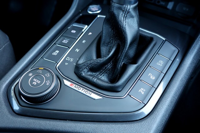 VOLKSWAGEN TIGUAN ALLSPACE 2.0 TSI 4 Motion Highline - 180 pk **Head up / Area View / Led, Autobedrijf Ploemen Meerssen BV, Meer