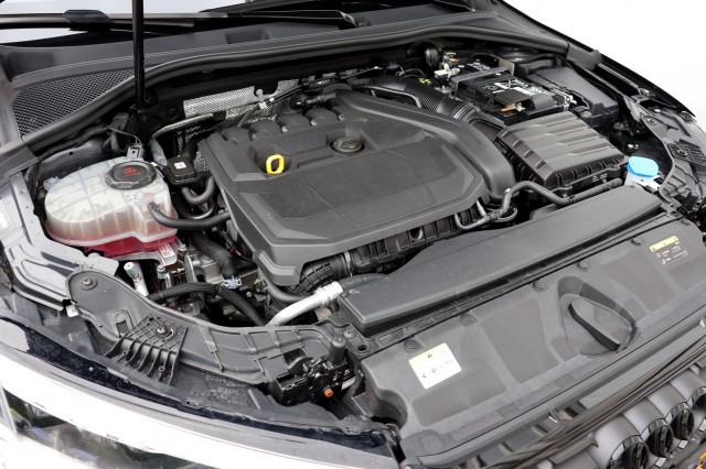 AUDI A3 Sportback 35 TFSI S Edition - 150 pk **Camera / Full Led  , Autobedrijf Ploemen Meerssen BV, Meerssen