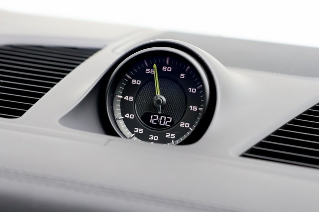 PORSCHE CAYENNE 3.0 E-Hybrid - 462 pk **Sport Chrono Plus / Pano / Head up, Autobedrijf Ploemen Meerssen BV, Meerssen